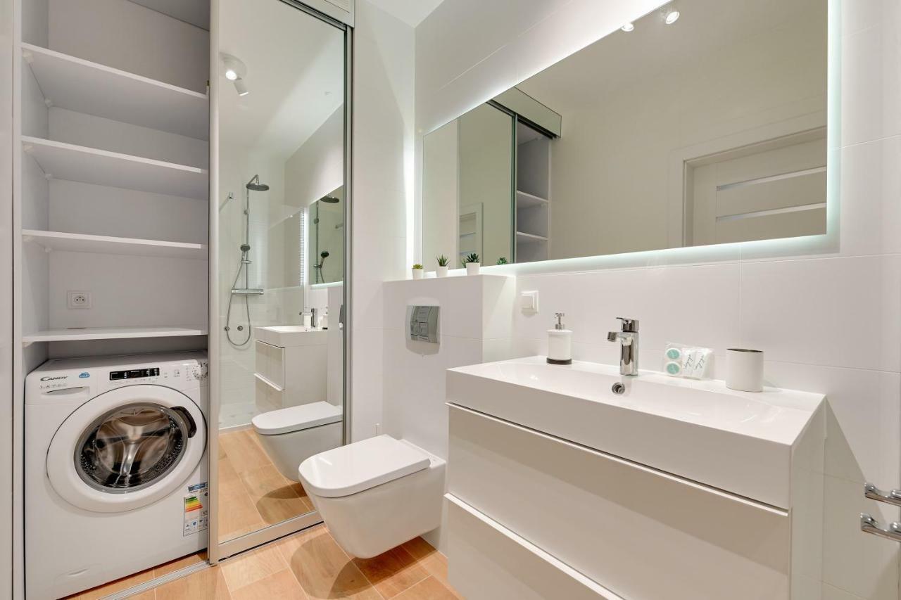 Wave Apartments - Nadmorze กดัญสก์ ภายนอก รูปภาพ