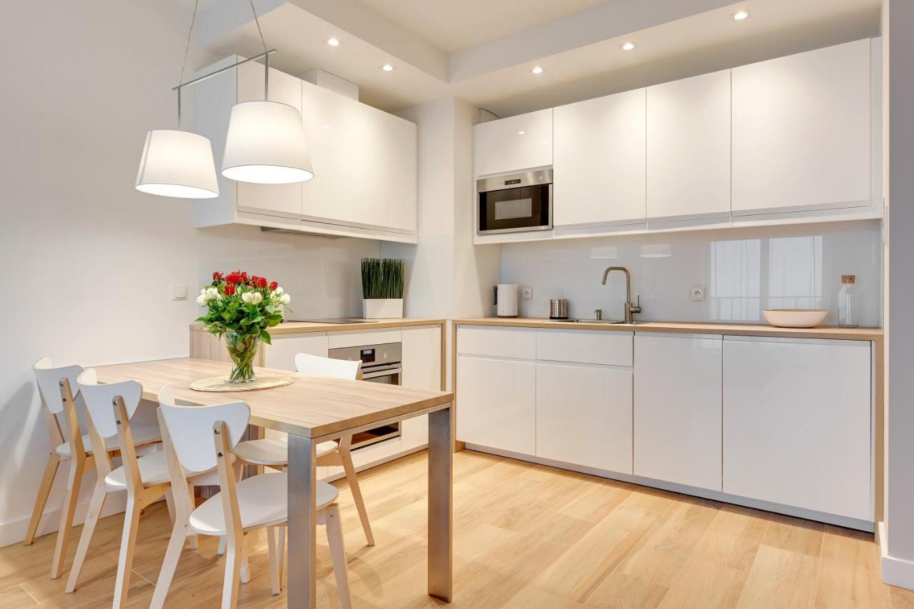 Wave Apartments - Nadmorze กดัญสก์ ภายนอก รูปภาพ